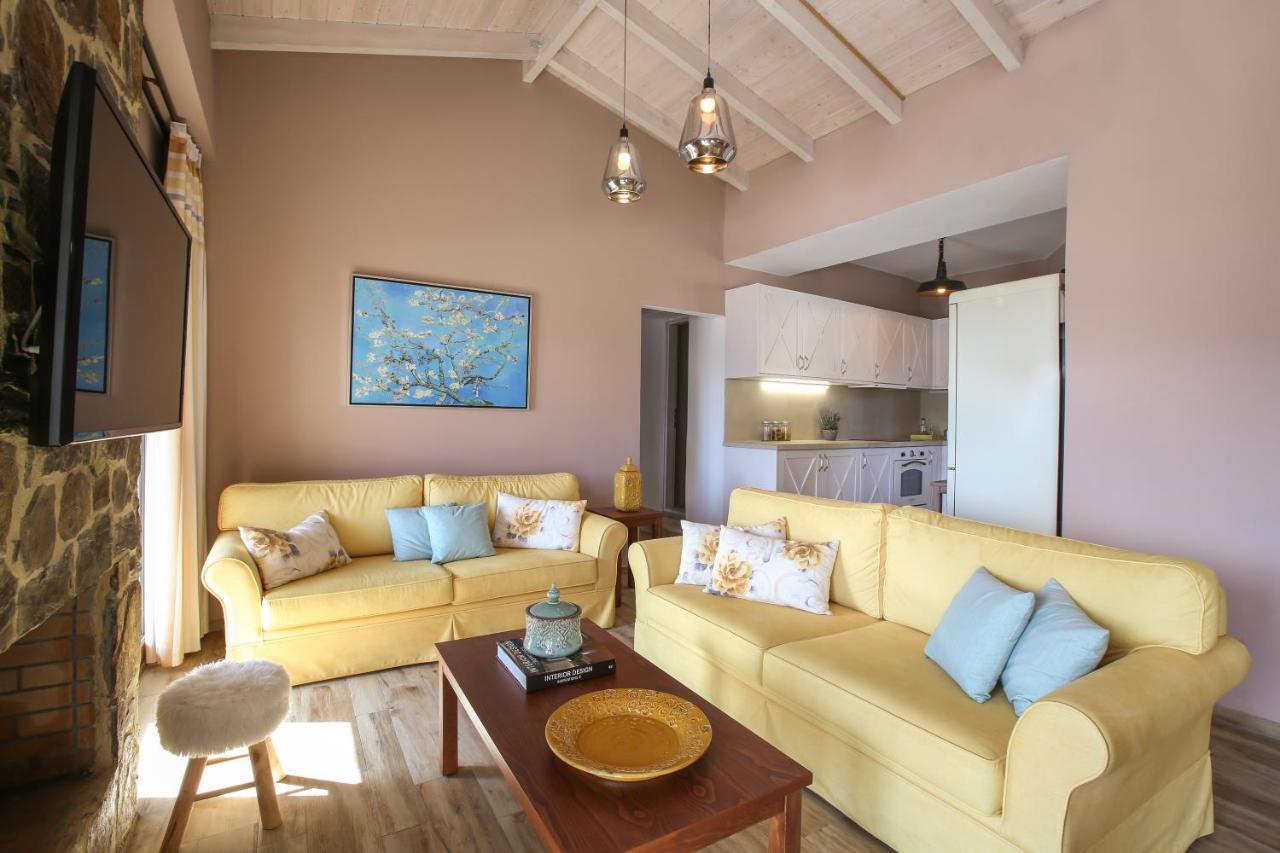 Villa Angelica Meronas ภายนอก รูปภาพ